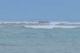 Lật tàu cá ở Quảng Trị, một ngư dân tử vong