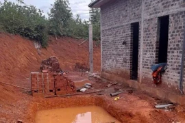 Bé gái 6 tuổi tử vong dưới hố nước ở Quảng Trị