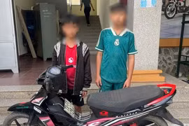 Bắt 2 thiếu niên gây ra hàng loạt vụ trộm ở Quảng Trị