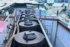 Tạm giữ hơn 99.000 lít dầu không rõ nguồn gốc ở Khánh Hoà