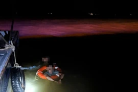 Cứu sống nam thanh niên nhảy cầu tự tử ở Khánh Hoà