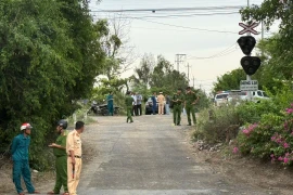 Băng qua đường sắt, hai người bị tàu hỏa tông tử vong