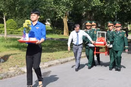 Tổ chức truy điệu, an táng 10 hài cốt liệt sĩ ở Quảng trị