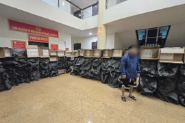 Phá đường dây thuốc lá lậu khủng, thu giữ gần 70.000 gói