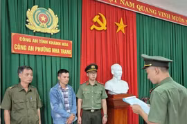 Khởi tố đối tượng mang súng đi săn thú rừng ở Khánh Hòa