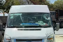 Du khách nước ngoài tử vong khi bị đá công trình rơi trúng