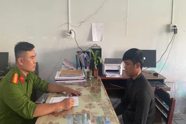 Đối tượng truy nã đặc biệt nguy hiểm ra đầu thú ở Cần Thơ