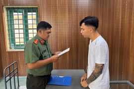 Mua súng đạn về phòng thân, nam thanh niên bị khởi tố