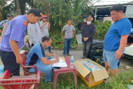 Bắt giữ vụ vận chuyển 3.200 bao thuốc lá “lậu” ở Vĩnh Long