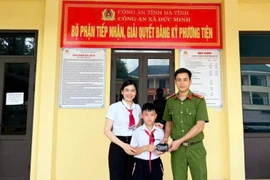 Nhặt được tài sản, học sinh ở Hà Tĩnh tìm người trả lại