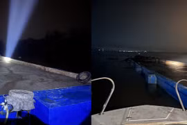 Bắt giữ 2 sà lan vận chuyển hơn 442m3 cát lậu ở Vĩnh Long