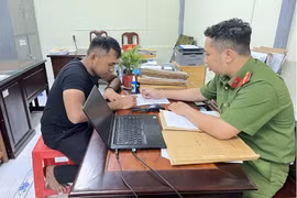 Ra đầu thú sau 19 năm trốn truy nã