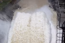 Nghệ An, Hà Tĩnh chủ động xả tràn hồ đập ứng phó bão Wipha