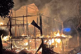 “Bà hỏa” ghé thăm lúc nửa đêm, 4 mẹ con may mắn thoát nạn