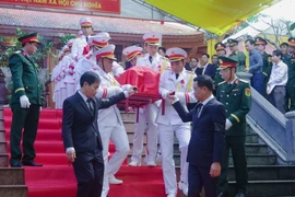 Xúc động lễ truy điệu, an táng 8 hài cốt liệt sĩ ở Quảng Trị