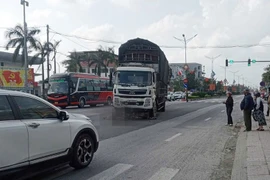 Xe máy va chạm xe tải trên quốc lộ 1A, người đàn ông tử vong tại chỗ