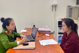 Nữ quái bán ma tuý cho 'dân chơi' ở Quảng Trị ra đầu thú