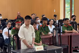 Tiếp tay buôn bán ma túy, lái xe dịch vụ lãnh án tử hình