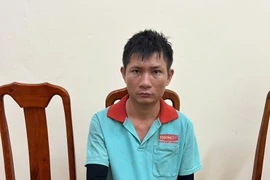 Bắt khẩn cấp đối tượng cướp điện thoại ở Quảng Trị