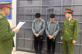 Bắt giữ 2 đối tượng lập facebook ảo để lừa bán điện thoại