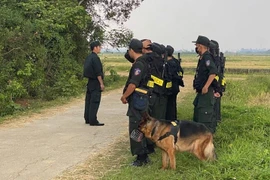 Hàng trăm cảnh sát xuyên đêm truy bắt nghi phạm giết người