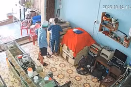 Bắt khẩn cấp đối tượng cướp giật dây chuyền vàng ở Lâm Đồng