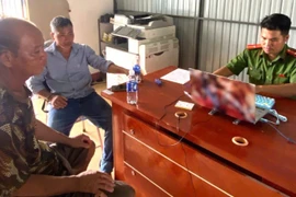 Dũng cảm lao xuống sông cứu người phụ nữ nhảy cầu