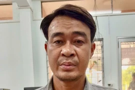 Tên cướp táo tợn giật dây chuyền người đi bộ ở An Giang