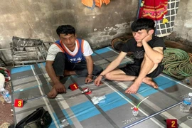 Bắt nóng đối tượng trộm cắp tài sản khi đang “phê” ma tuý