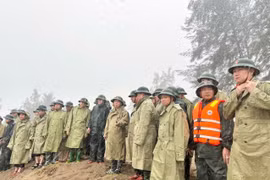 Phó Thủ tướng Trần Hồng Hà kiểm tra công tác ứng phó bão số 5 tại Hà Tĩnh