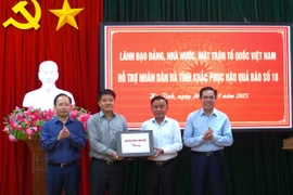 Thường trực Ban Bí thư thăm, động viên, hỗ trợ nhân dân Hà Tĩnh