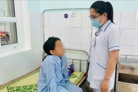 Bị khỉ tấn công, bé gái ở Quảng Trị nhập viện cấp cứu 