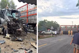 Ô tô đâm nhau biến dạng, chắn ngang đường ở Quảng Trị