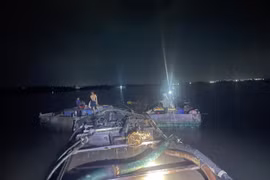 Phát hiện 4 phương tiện vận chuyển cát lậu ở Đồng Tháp