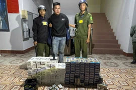 Bắt quả tang vụ vận chuyển hàng nghìn bao thuốc lá lậu