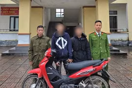 Thiếu tiền tiêu xài, 2 'đạo chích nhí' đột nhập nhà dân trộm xe máy