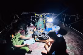 Phát hiện nhiều vụ khai thác, tàng trữ cát trái phép ở Vĩnh Long