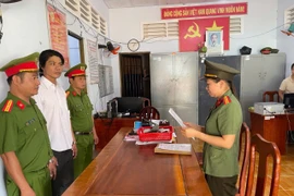 Khởi tố đối tượng dâm ô trẻ em ở Vĩnh Long