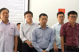 Cựu giám đốc trung tâm đăng kiểm Huế cùng đồng phạm lĩnh án