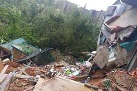 Thủ tướng yêu cầu tập trung ứng phó, khắc phục hậu quả mưa lũ ở Trung Bộ