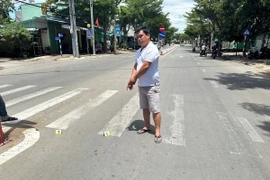 Tóm gọn kẻ cướp dây chuyền vàng của người phụ nữ đi đường