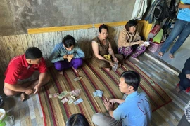 Triệt phá sới bạc bắt giữ 8 đối tượng ở Đồng Tháp