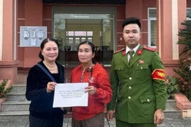 Công an Quảng Trị giúp người dân nhận lại 300 triệu đồng chuyển nhầm