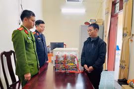 Khởi tố đối tượng tàng trữ pháo 'lậu' ở Hà Tĩnh