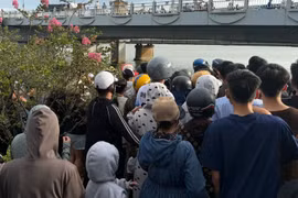 Đâm hàng xóm tử vong, nghi phạm nhảy sông Hương tự vẫn