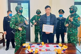 Bóc gỡ đường dây buôn bán, vận chuyển ma túy xuyên quốc gia