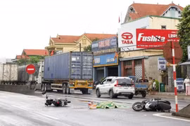 Tai nạn liên hoàn, người đàn ông đi xe máy tử vong