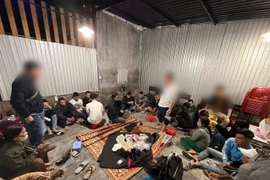 Đột kích sòng xóc đĩa, bắt giữ 18 đối tượng