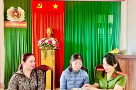 Công an Lâm Đồng giúp người dân tìm lại 100 triệu đồng bị rơi trên phố