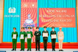 Thưởng các đơn vị phá nhanh vụ bắt giữ người trái pháp luật